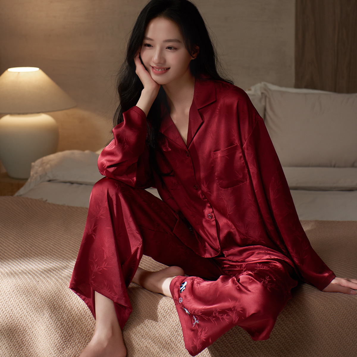 Red Home Clothes Ladies Satin Pajamas Couple Set