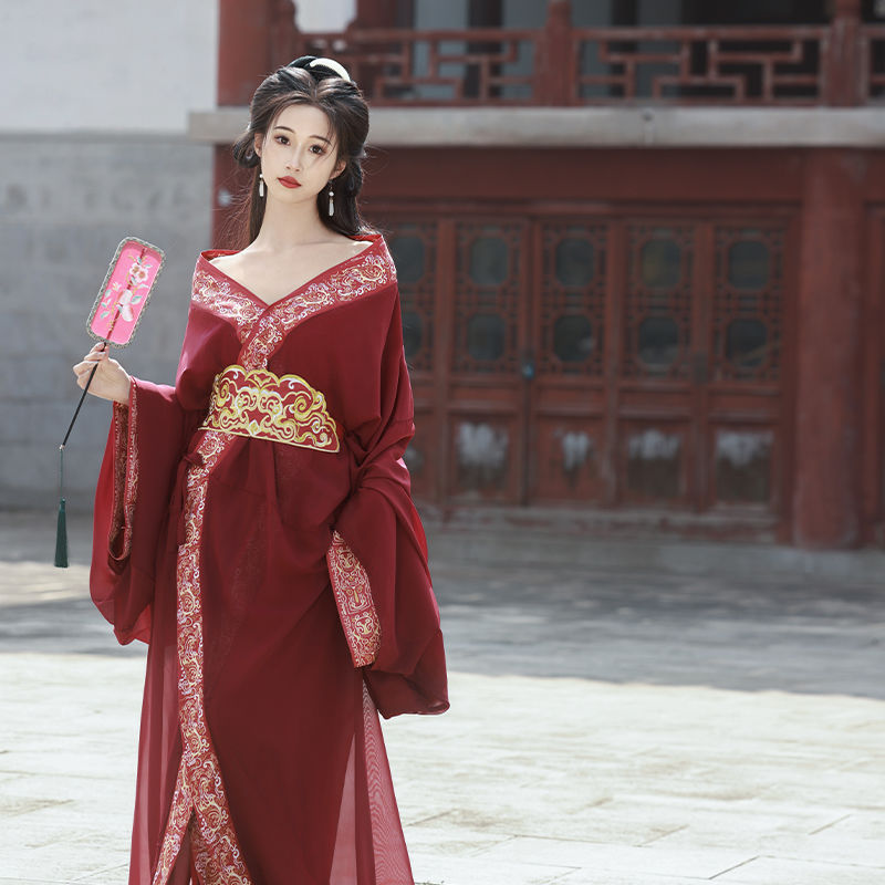 Embroidered Hanfu Traditional Ancient Style Tailored Warring States Robe for Women