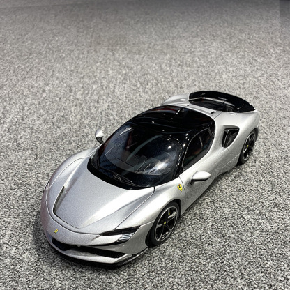 Bburago Bimeigao 1:18 SF90 Deluxe Alloy Car Model, Metal Car Model Decoration, Boys' Toy Car