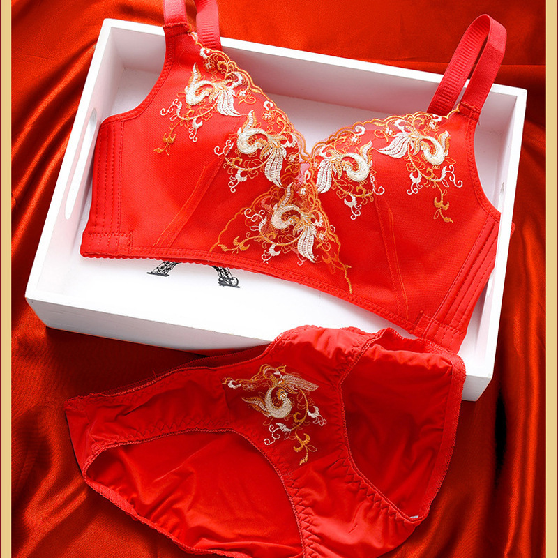 Red Wedding Bride Zodiac Year Bra Set for Women