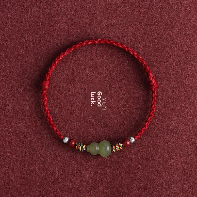 Natural Hetian jade gourd with red string for the zodiac year of one's birth
