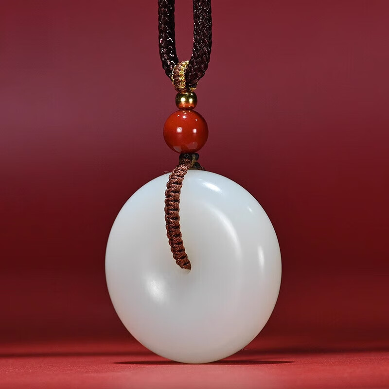 Suet jade peace buckle, Xinjiang Hetian white jade seed material, 35mm pendant
