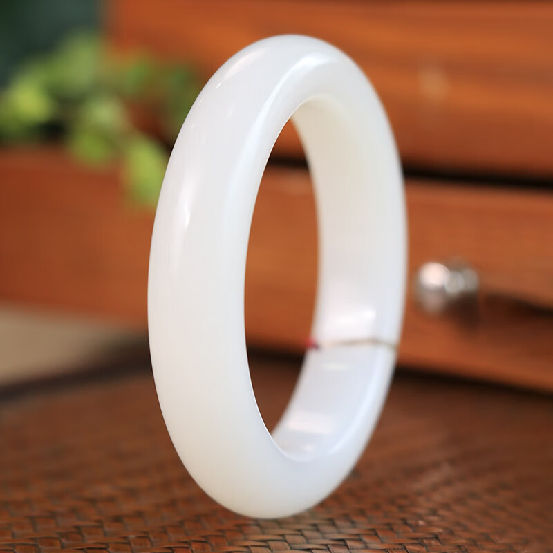 Natural Xinjiang Hetian Jade - Suet White Jade Bracelet