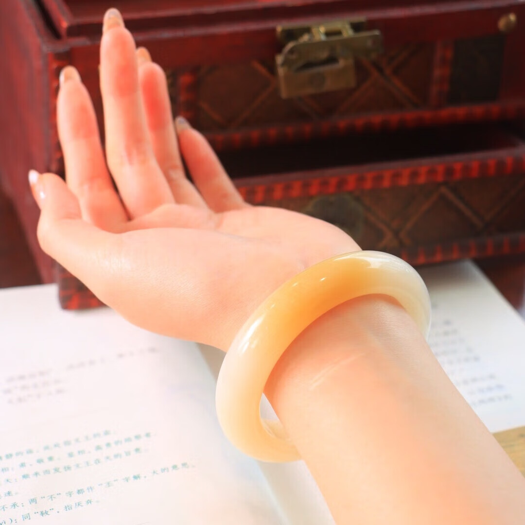 Xinjiang Hetian Jade, Suet White Jade Bracelet, Warm Jade with Fragrance, Collection Grade