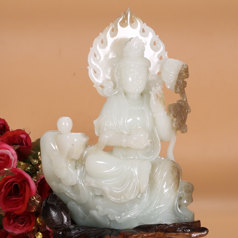 Hetian Jade Heishan Material Suet Jade with Emerald Green Guanyin Ornament
