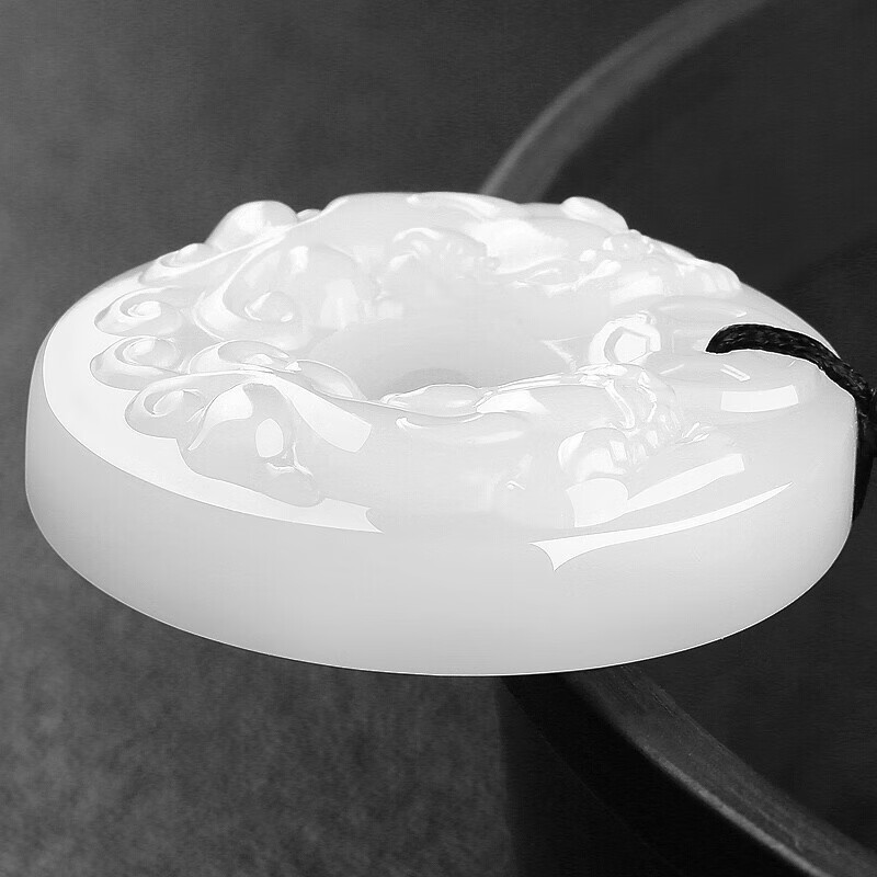 Genuine Hotan Jade Pixiu Pendant Carved by Suzhou Craftsmanship