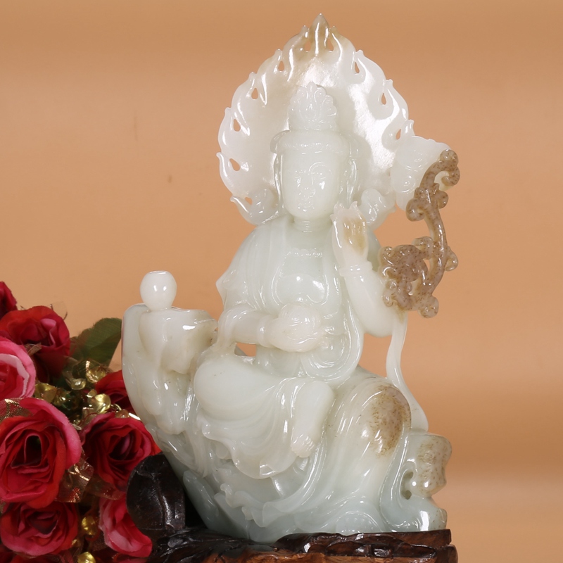 Hetian Jade Heishan Material Suet Jade with Emerald Green Guanyin Ornament