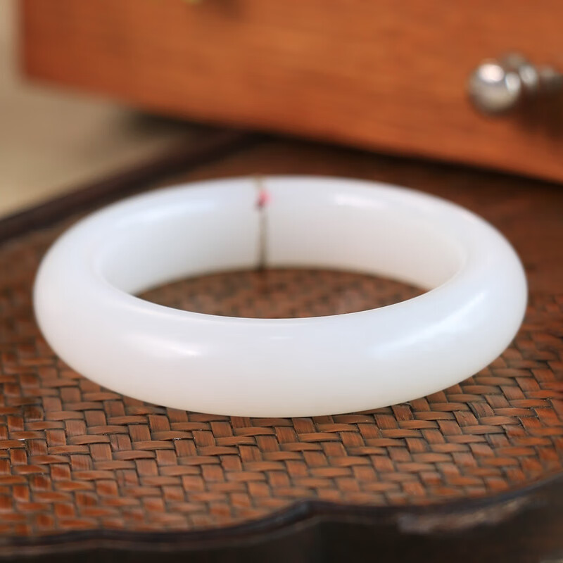 Natural Xinjiang Hetian Jade - Suet White Jade Bracelet