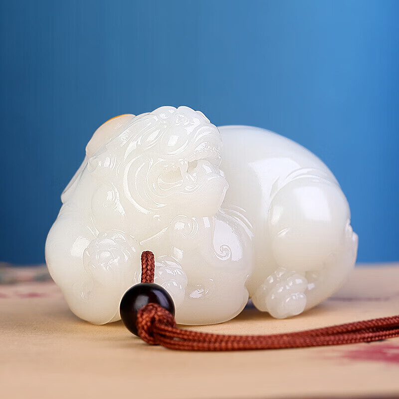 Unique Master Craftsmanship: Hetian Jade, Suet Jade, Pixiu Hand-Held Ornament