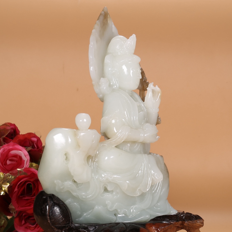 Hetian Jade Heishan Material Suet Jade with Emerald Green Guanyin Ornament