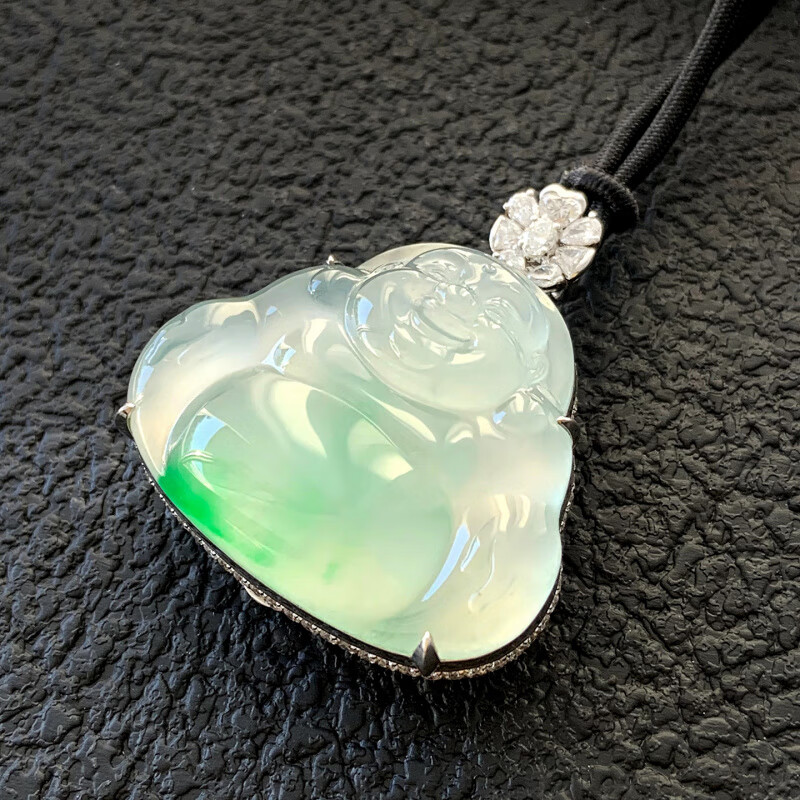 Jade Buddha Pendant: Ice Species with Floating Yang Green Buddha, Inlaid with 18K Gold
