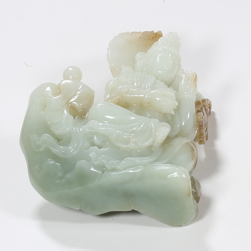 Hetian Jade Heishan Material Suet Jade with Emerald Green Guanyin Ornament