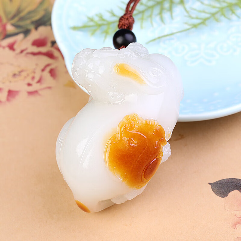 Unique Master Craftsmanship: Hetian Jade, Suet Jade, Pixiu Hand-Held Ornament