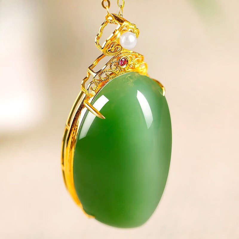 18k gold inlaid cabochon cat's eye jade pendant