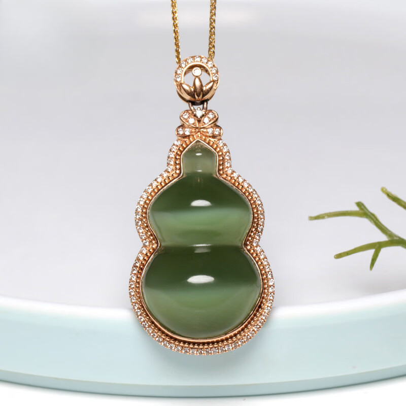 Collection-grade Hetian Jade Russian Material Gold-inlaid Jasper Cat's Eye Gourd Pendant