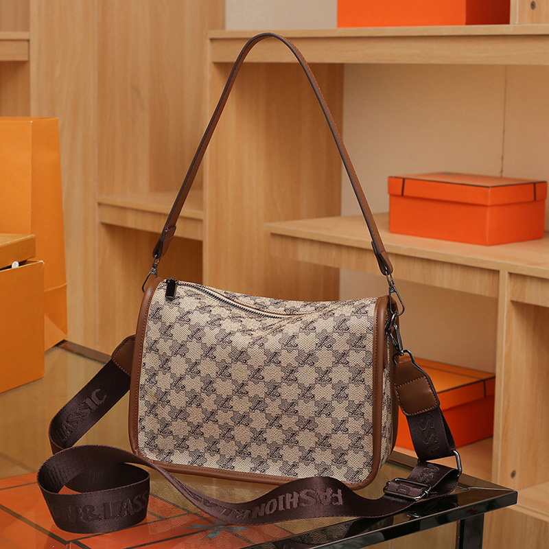 New stylish crossbody bag