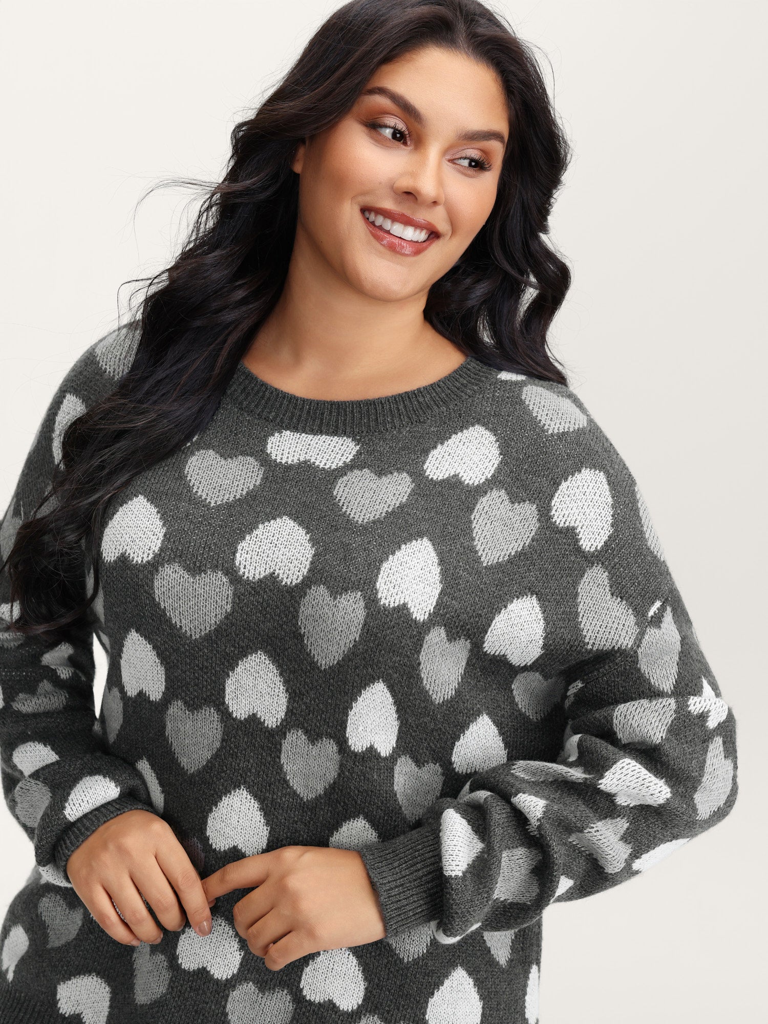 Monochrome Hearts Slit Round Neck Pullover
