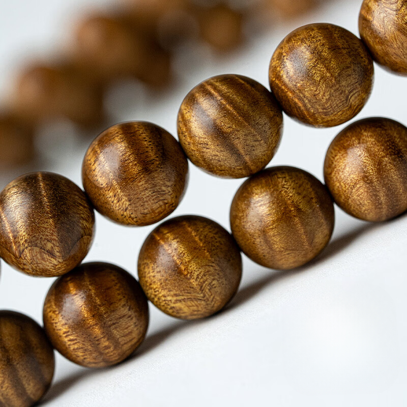 Golden nanmu high-density fully filled water ripple bracelet