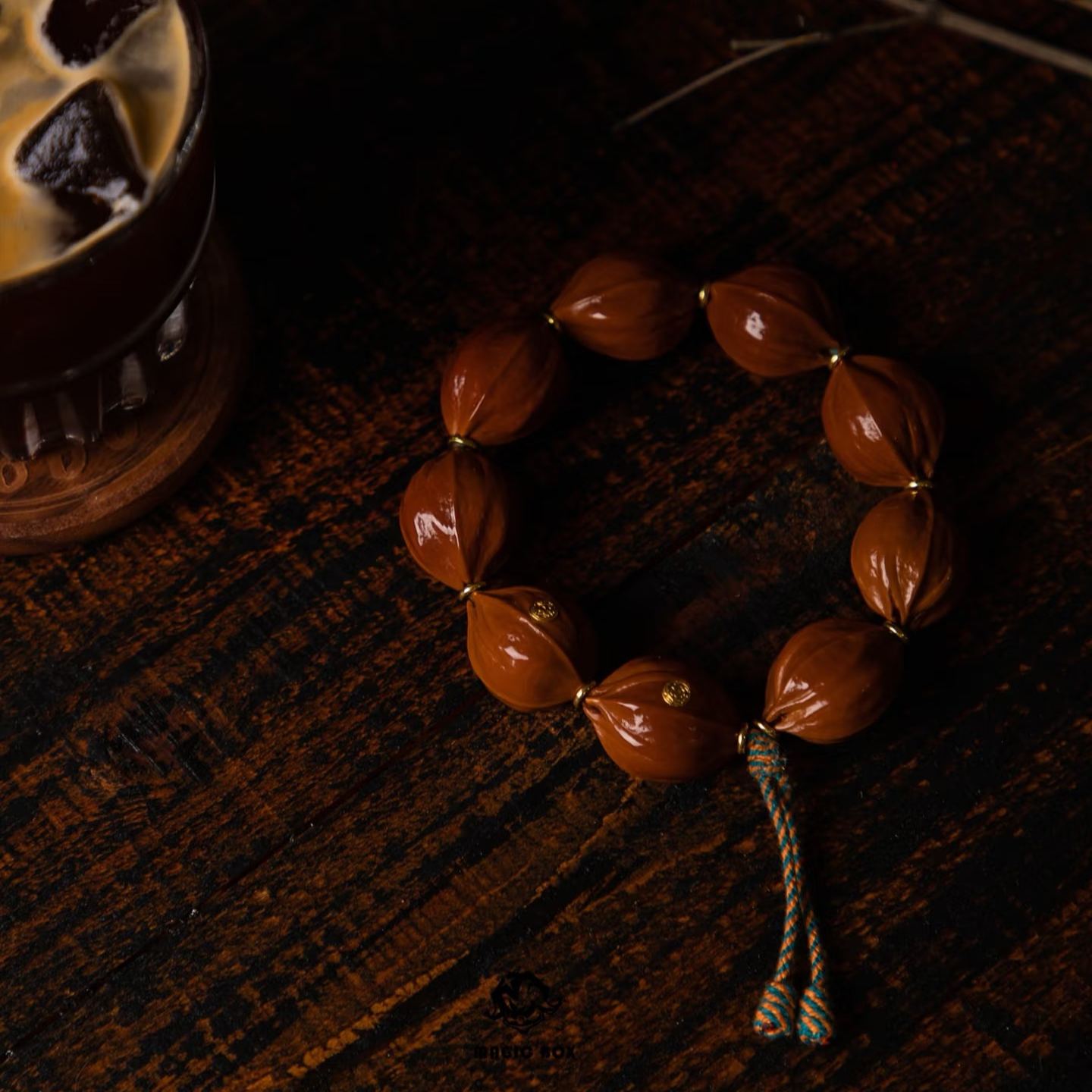 [Vintage Olive Pit Bracelet] Gold-Inlaid Single-Wrap Bracelet | High-Oil Texture Curio Handpiece