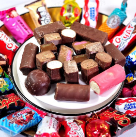 Rosyjskie importowane mieszane cukierki czekoladowe.