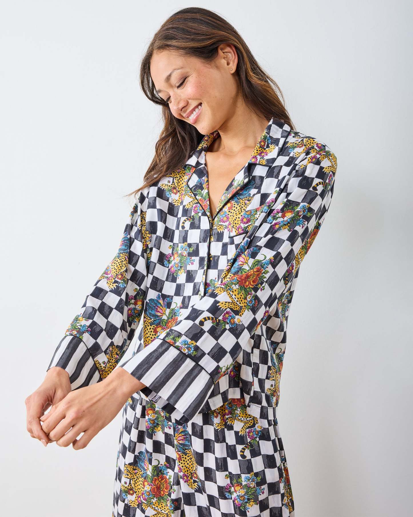 Court-Style Plaid Pajama Set - Eco-Friendly Satin - Floral Pattern