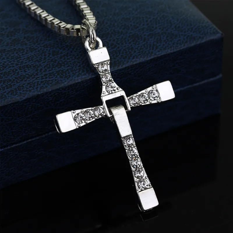 New 7 Moive Cross Tourette Necklace Dominic Toretto Crystal Jesus Cross Pendant Necklace For Men Gifts Jewelry