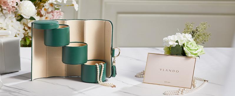 VLANDO Viaggio travel jewelry case, Small Round Multi-layer Jewelry Storage for Women, Gifts for Travelers Couples Mom Friends,Valentine's Day gift, Bridesmaid Gifts