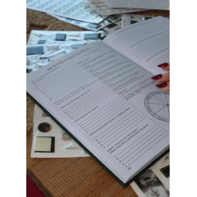 The Life Edit 2026: Turn Intentions Into Action, Dreams Into Reality 📚(Deluxe Edition)