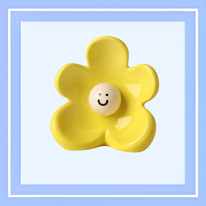 Vază ceramică drăguță cu zâmbet pentru decorarea camerei