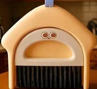 Mini desktop dustpan with brush for office use