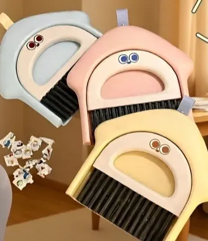 Small desk cleaning tool set with dustpan and brush