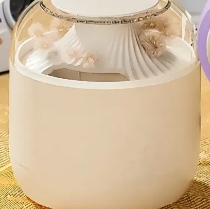 Portable lint remover cleaning sweater fabric