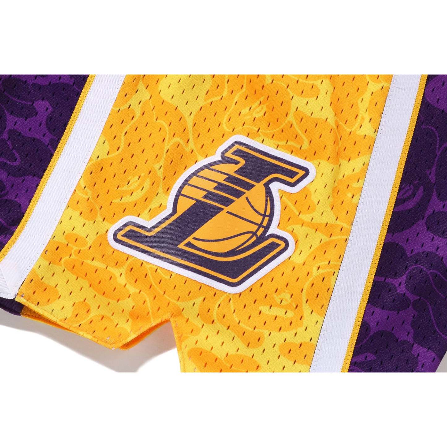 BAthtPE X MITCHELL & NESS LOS ANGELES LAKERS JERSEY SHORTS MENS
