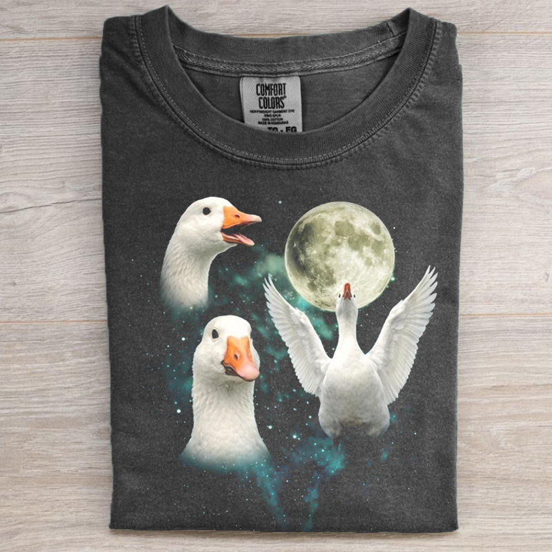 Goose Moon Vintage Graphic T-shirt