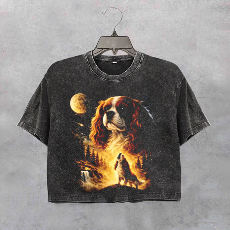 Cavalier Howling to The Moon Vintage Cropped T-shirt