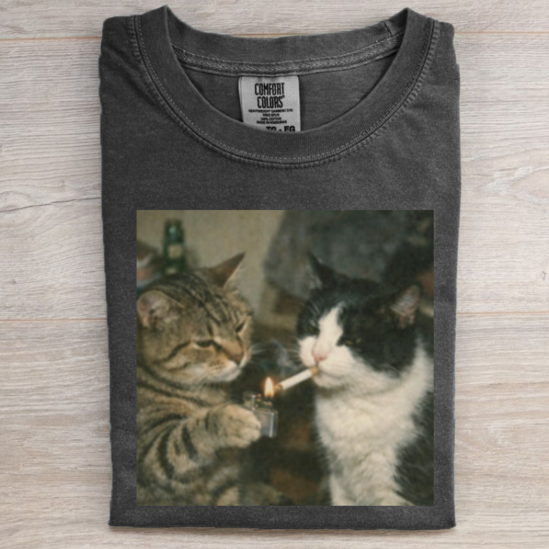 Vintage Smoking Cat T-shirt