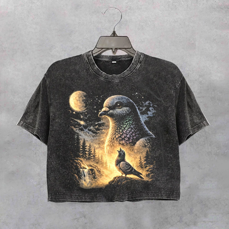 Pigeon Howling to the Moon Cropped T-shirt