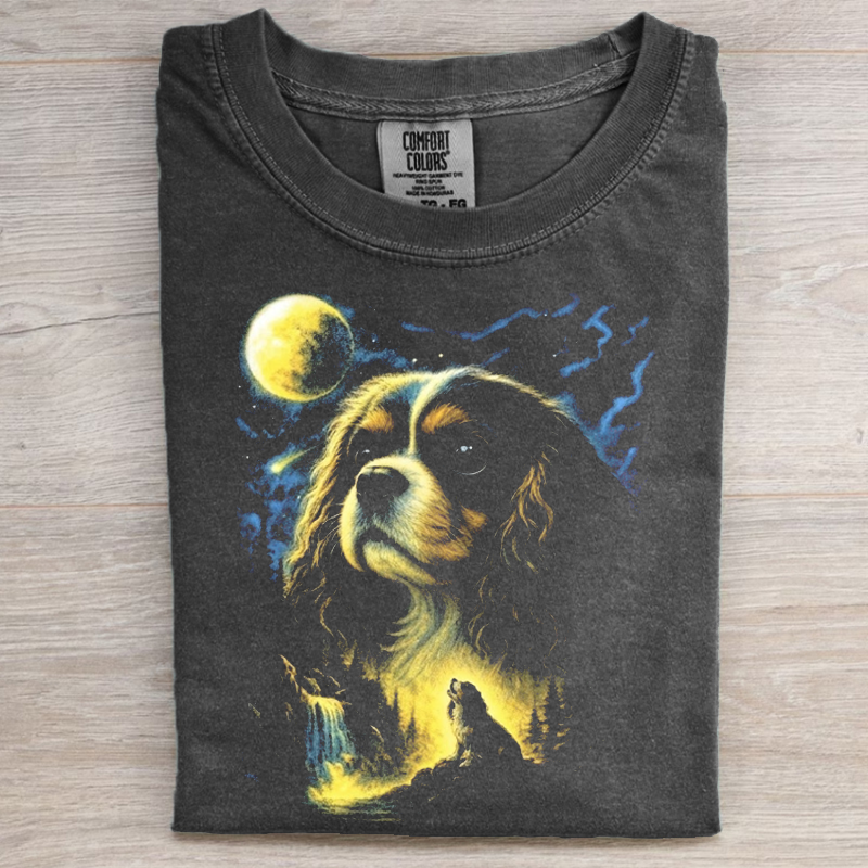 Cavalier Howling to The Moon Vintage T-shirt