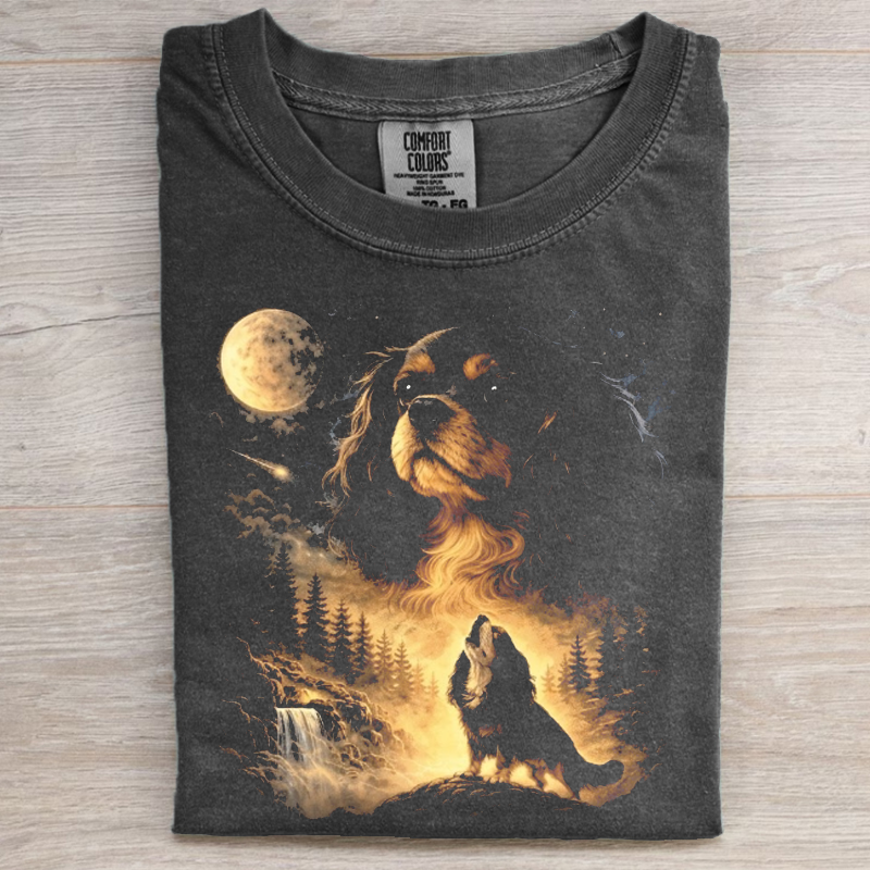 Cavalier Howling to The Moon Vintage T-shirt
