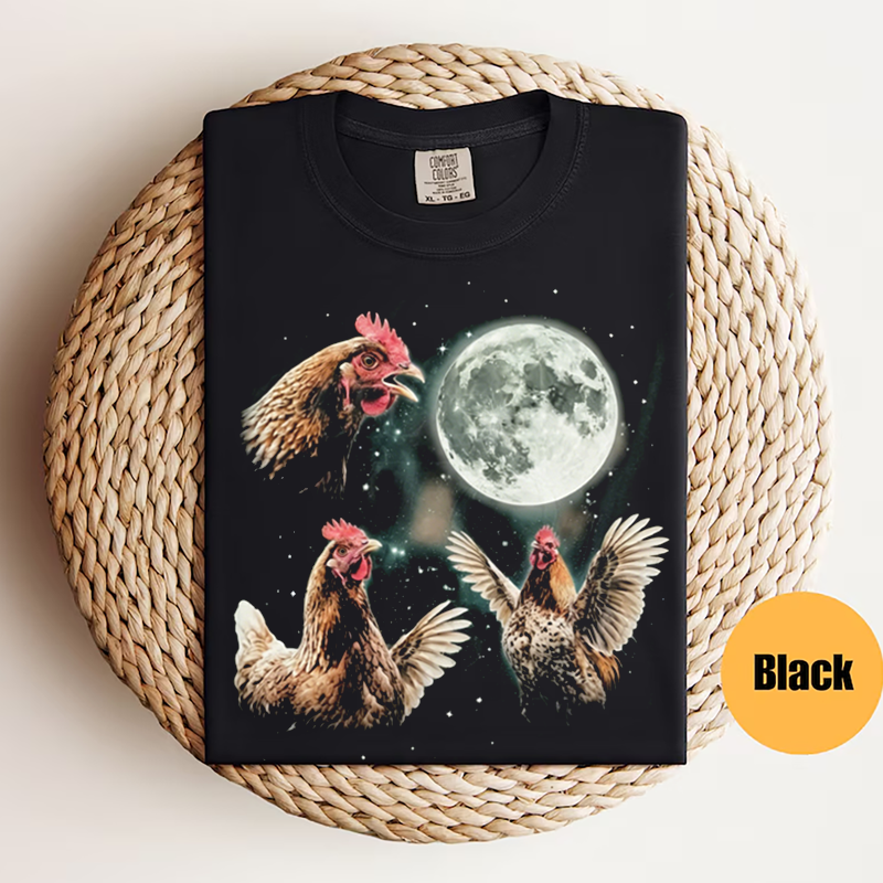 Chicken Howling at Moon Vintage 90s Graphic T-shirt