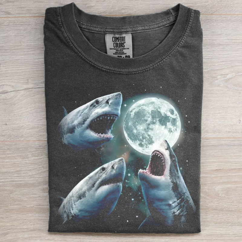 Shark Howling at Moon Vintage 90s Graphic T-shirt