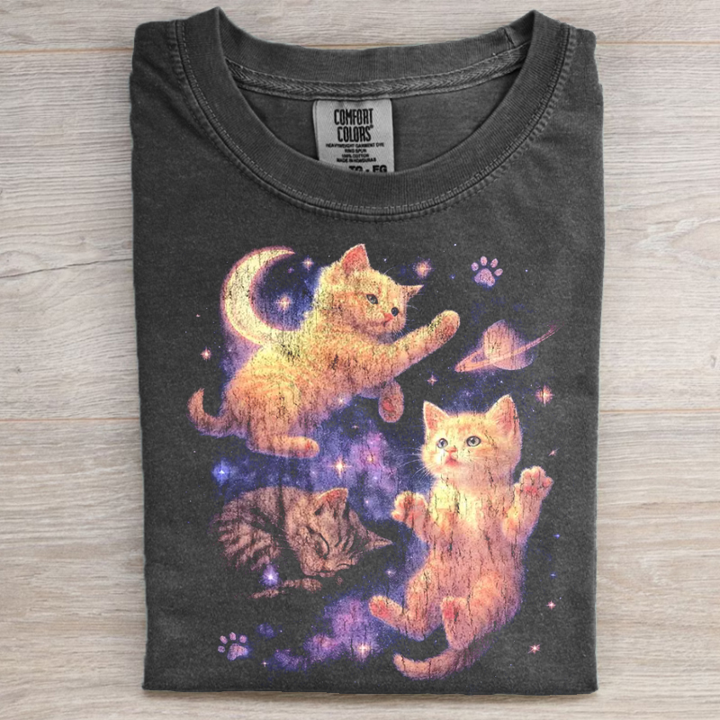 Three Cats Retro Moon Graphic T-shirt