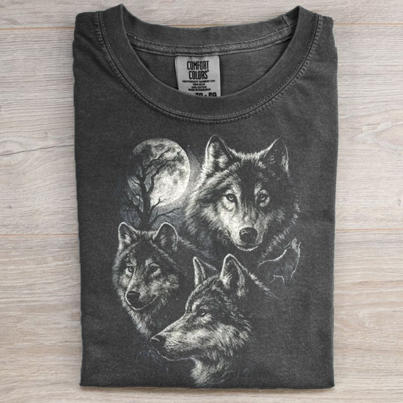 Wolf Vintage 90s Graphic Style T-shirt
