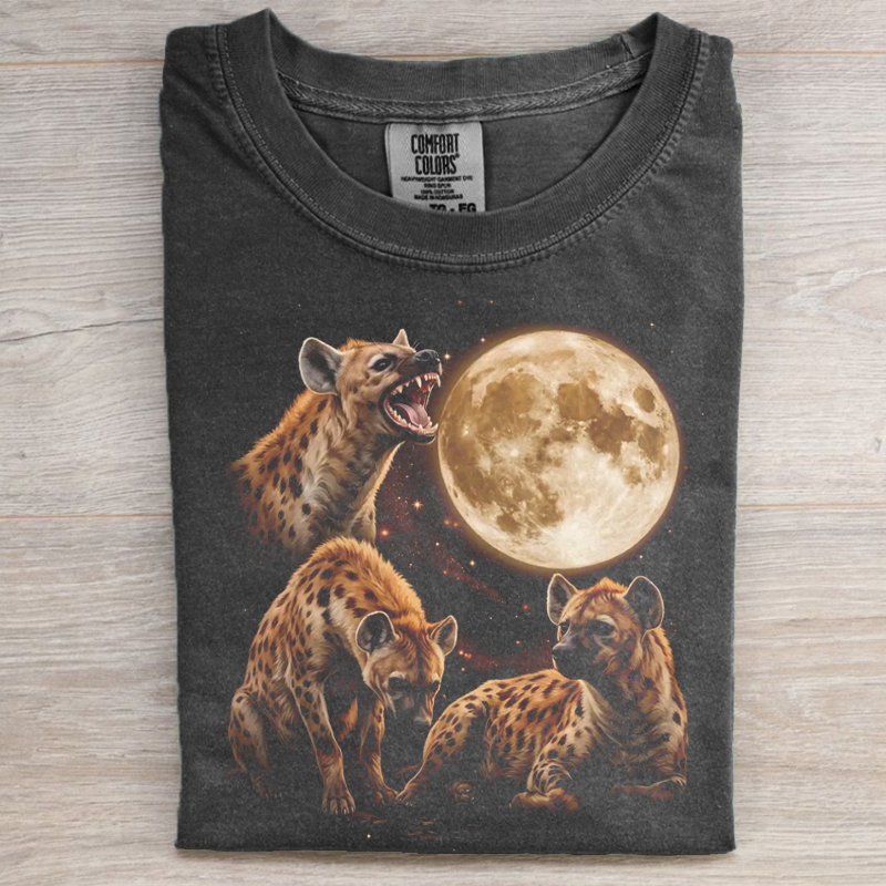 Hyena Howling At Moon Vintage 90s Graphic T-shirt