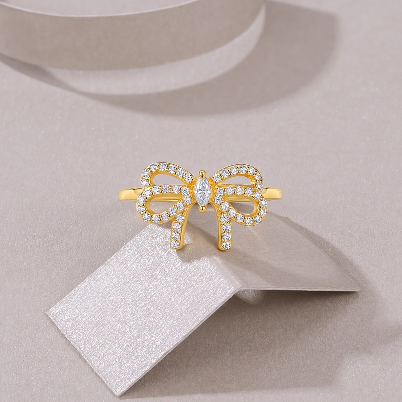 Z001-SR15448Y01-Soft Vine Gold Diamond Ring