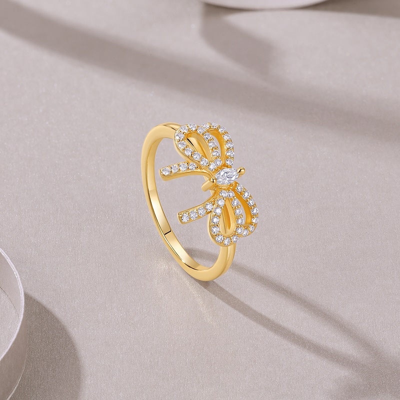 Z001-SR15448Y01-Soft Vine Gold Diamond Ring