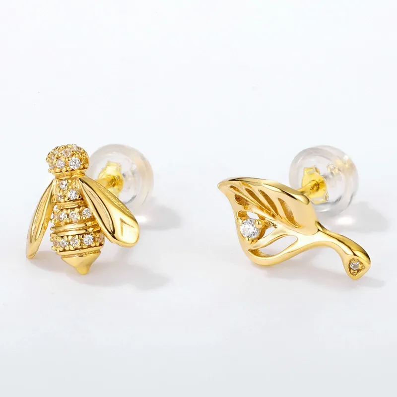 INS2138-Claddagh Gold 10K or 14K Yellow Gold Bumblebee Stud Earrings