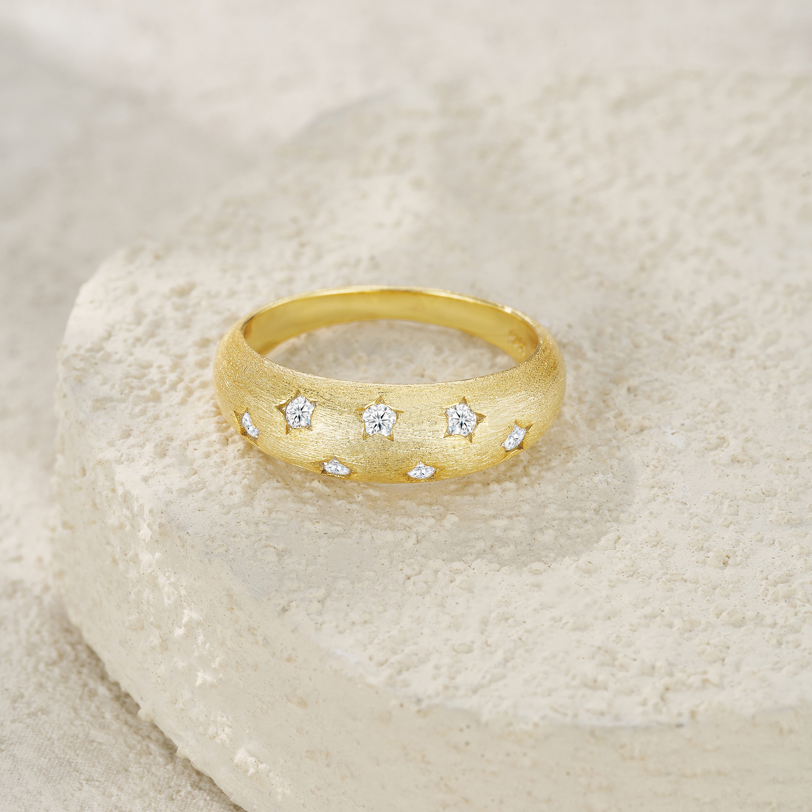 Z001-SR14696Y01-Gold Twisted Diamond Rhyme Ring-Women's