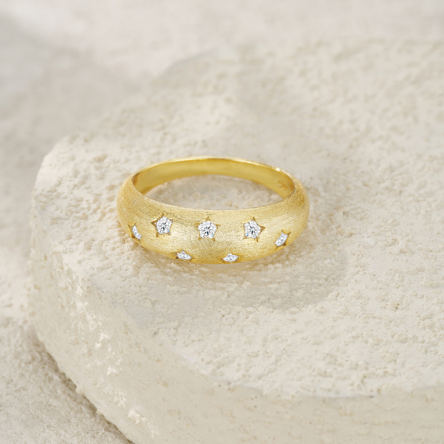 Z001-SR14696Y01-Gold Twisted Diamond Rhyme Ring-Women's