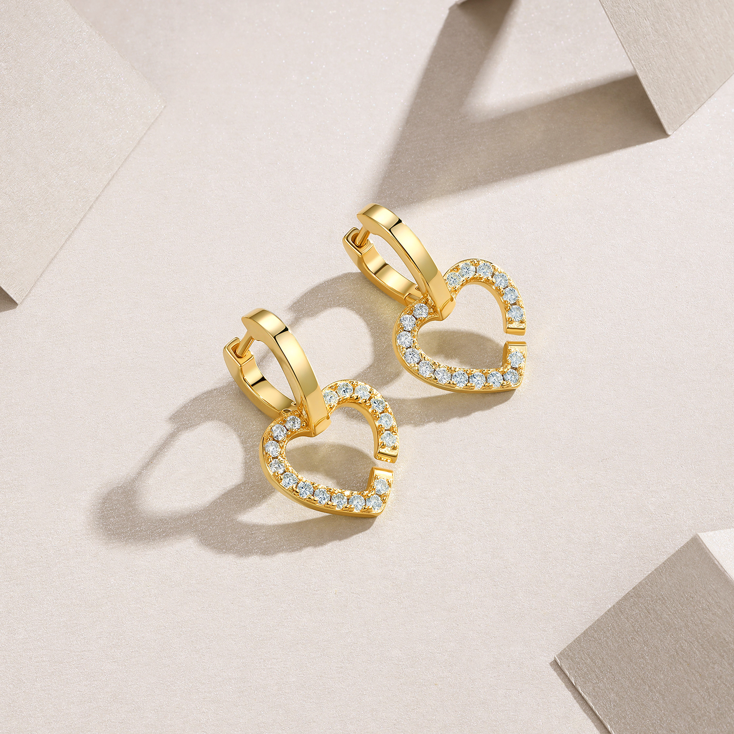 Z001-SE15657Y01-Love's Echo